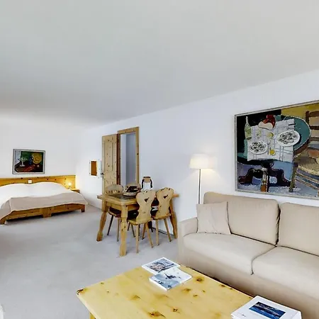 Apartmán Albana 212/215 *